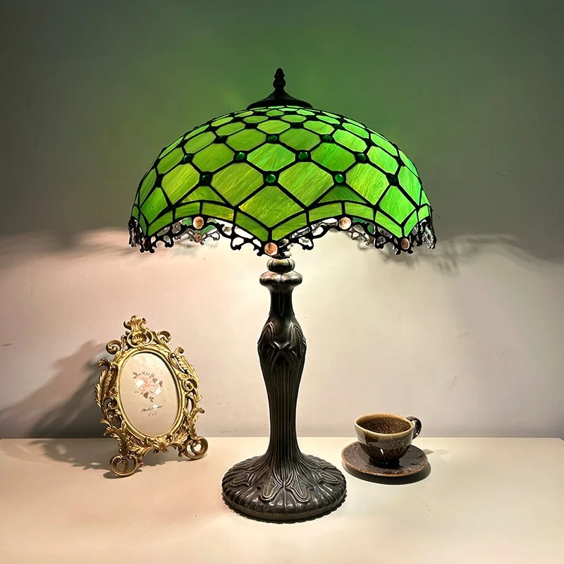 16-inch  Style Table Lamp Reading Lamp Green Stained Glass Lampshade Table Lamp