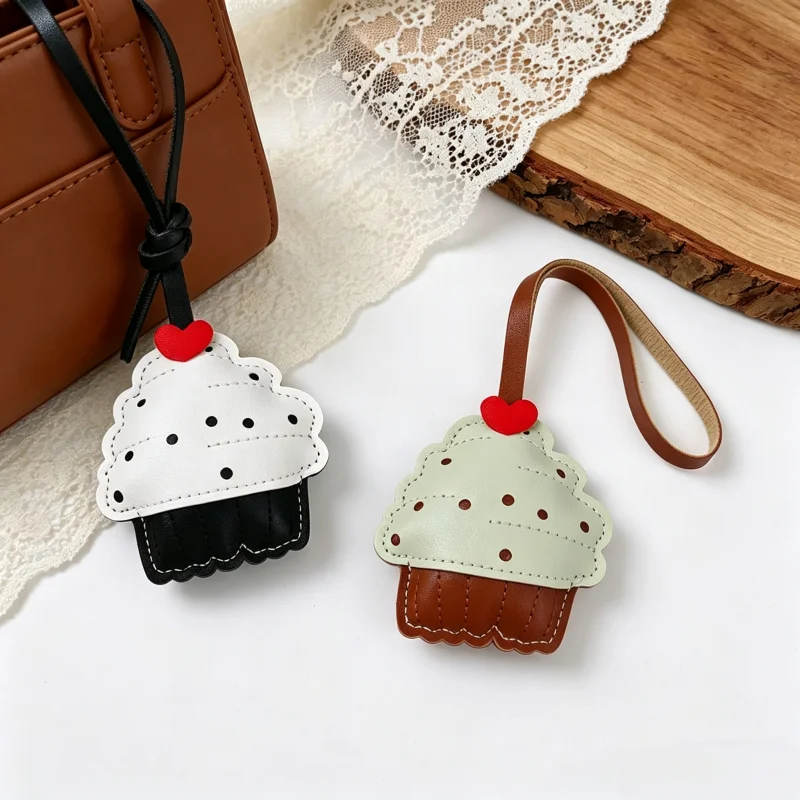 Pu Leather Cupcake Bag Charm, Cute Handmade Ice Cream Cake Keychain Pendant, Fashion Handbag Decor Accessory for Women