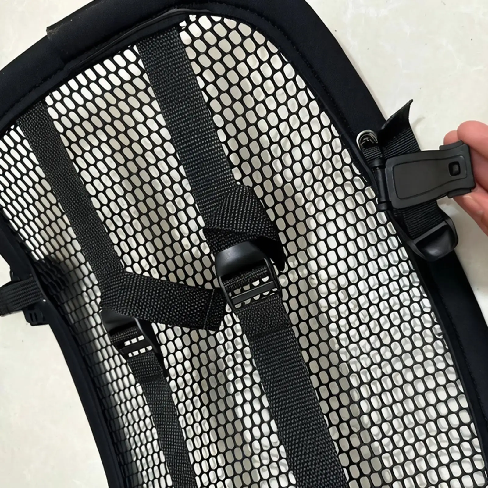 Ergonomic Ventilation Frame Lightweight Spinal Adjustable breathable back pad for hiking commuting cycling camping