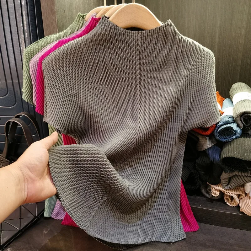 

Miyake однотонная плиссированная футболка с воротником-стойкой и короткими рукавами, универсальные узкие топы, женская летняя новая простая офисная одежда