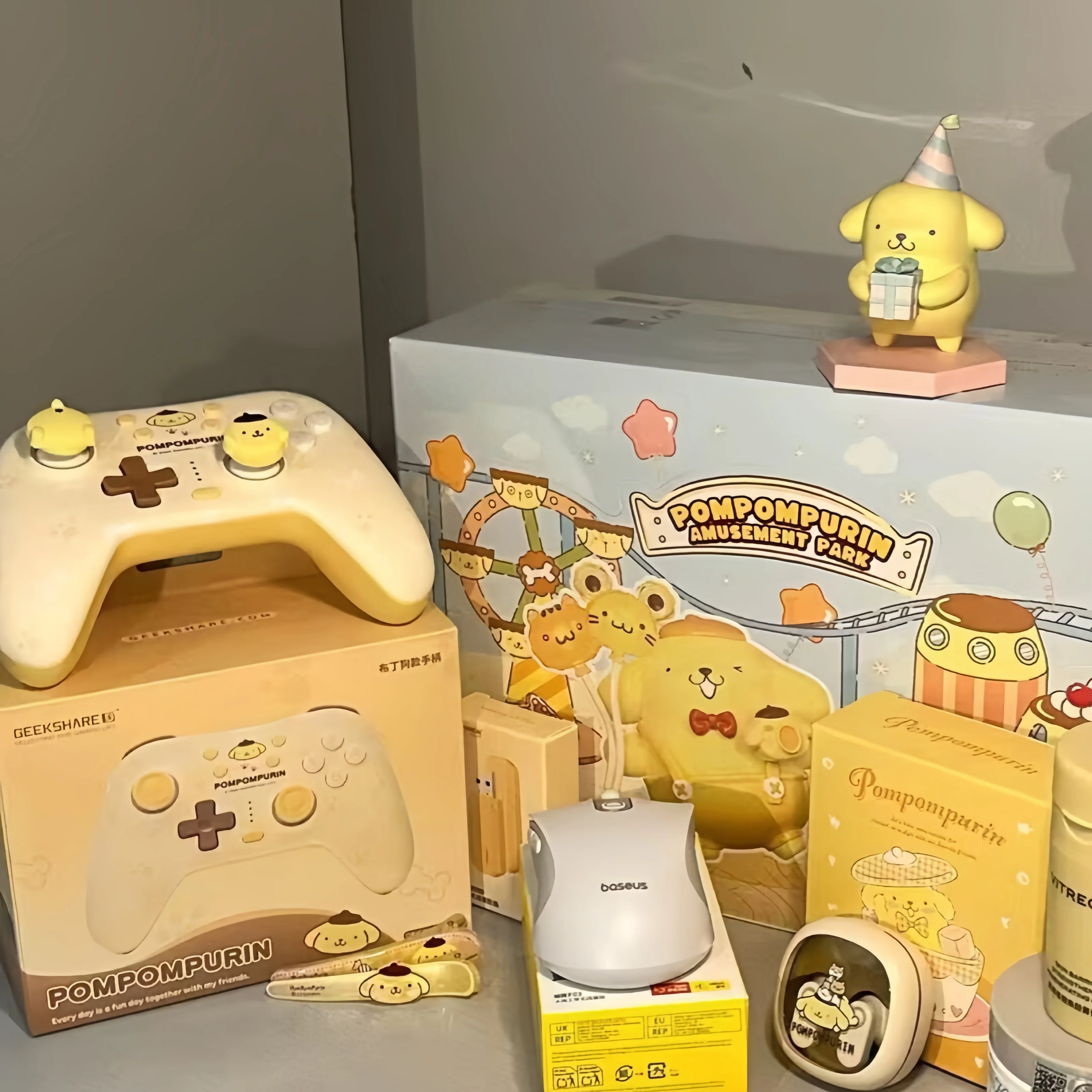 

Bluetooth Game Controller Sanrio Pompompurin Wireless Compatible With Ns Pc Cute Pattern Rgb Holiday Gift For Adult Gamers Gifts