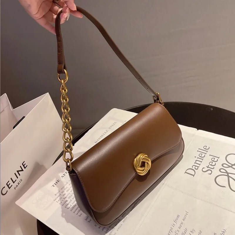 This Year's Popular High Sense Niche Baguette Bag Women2024New Versatile Fashion Chain Underarm Shoulder Messenger Bag