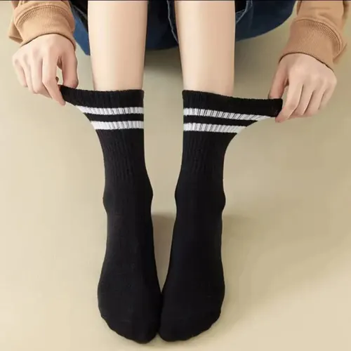 Women's Socks & Hosiery