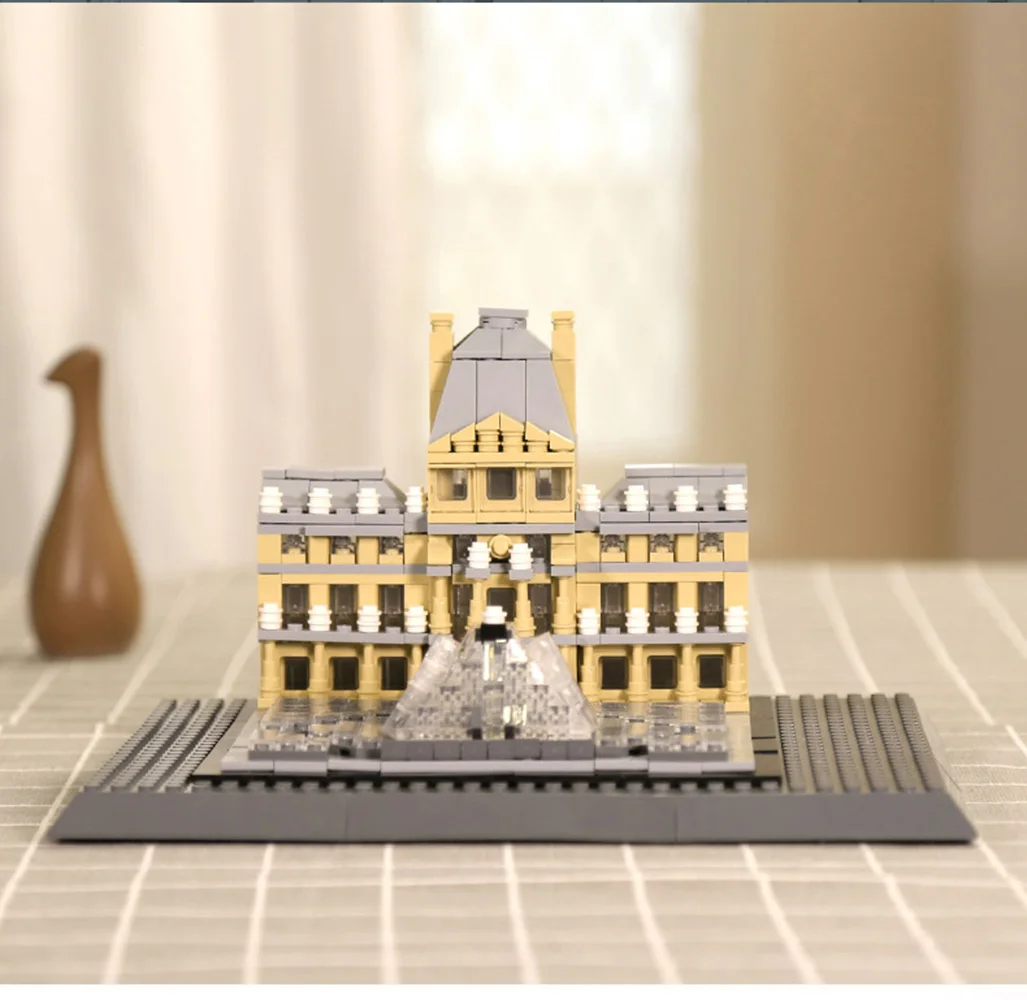 Słynna na całym świecie architektura artystyczna Francja Paryż Muzeum Historyczne Louvre Model z klocków konstrukcyjnych z cegiełek, zabawka edukacyjna