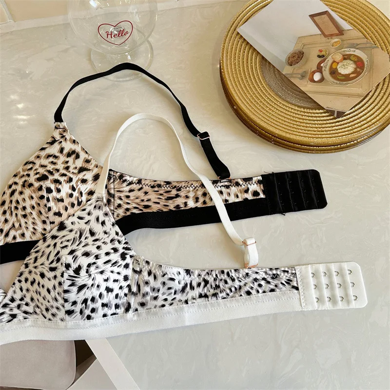 UBAU Leopard print triangle cup small breasts gathered underwear women without steel ring comfortable anti-breathable bra set