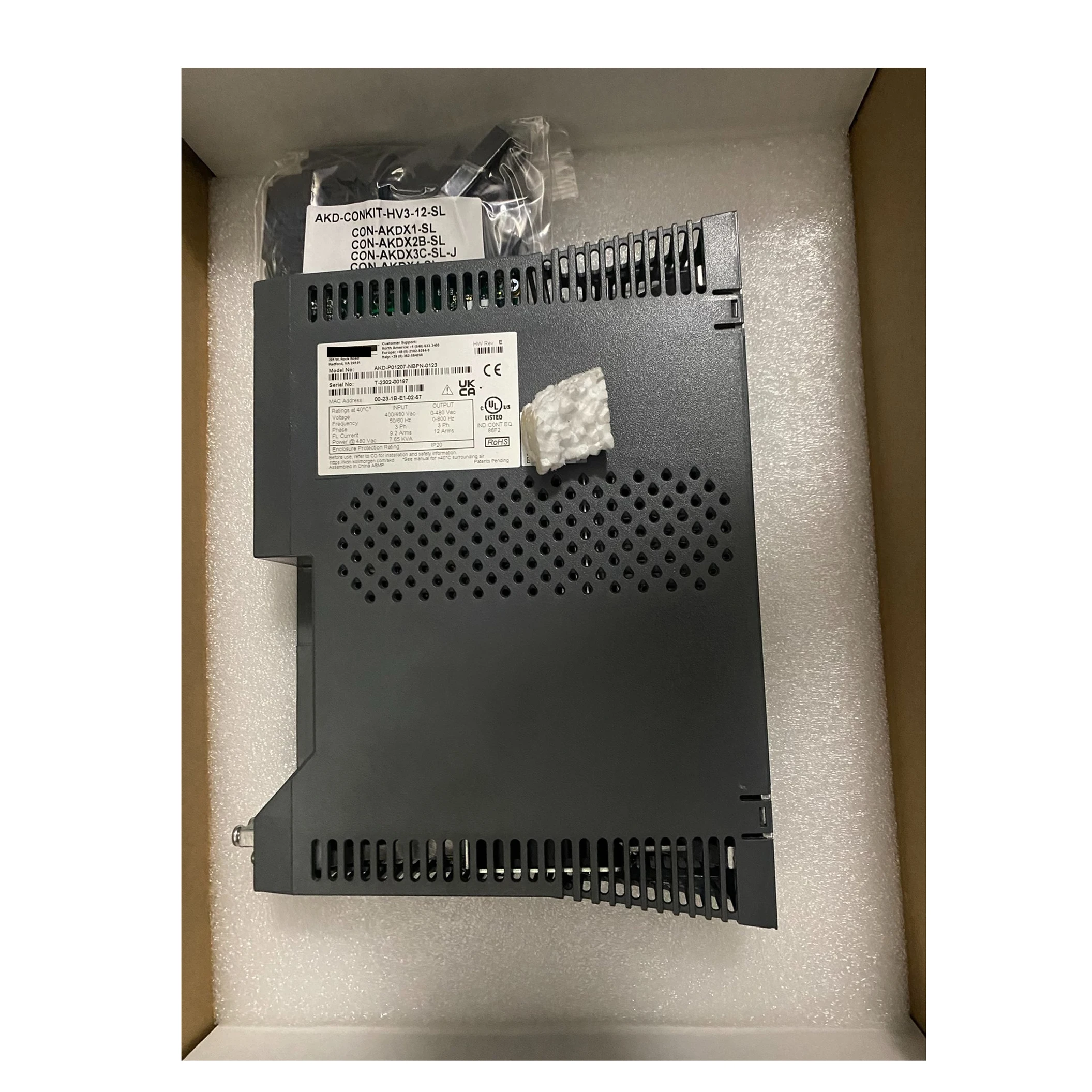 AKD-P01207-NBPN-0123 Servoantrieb