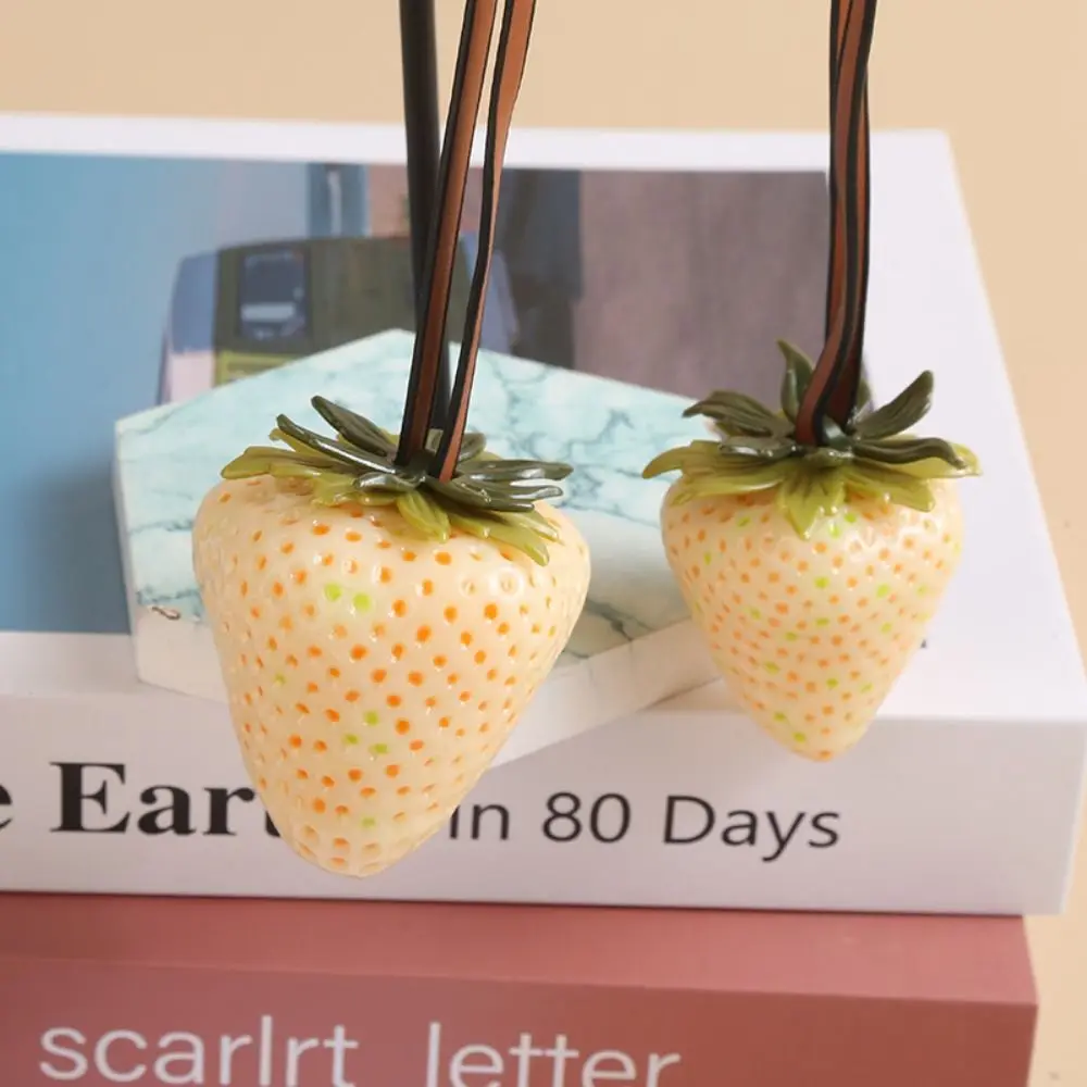 Elegant Waterproof Strawberry Key Ring Resin Handmade Keychain 3D Design Car Decoration Girls Accessories