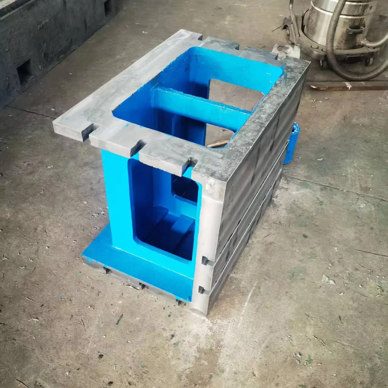 Customized Cast Iron Square Pad Box New Condition Welding Equipment