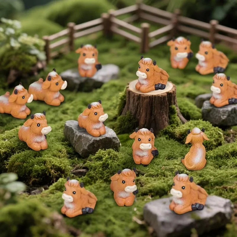 2/4 Stück Mini-Kuhfiguren, niedliche Tierstatuen, kleine Harzskulpturen, Dekoration für Zimmerpflanzen, bezaubernde Ausstellungsstücke