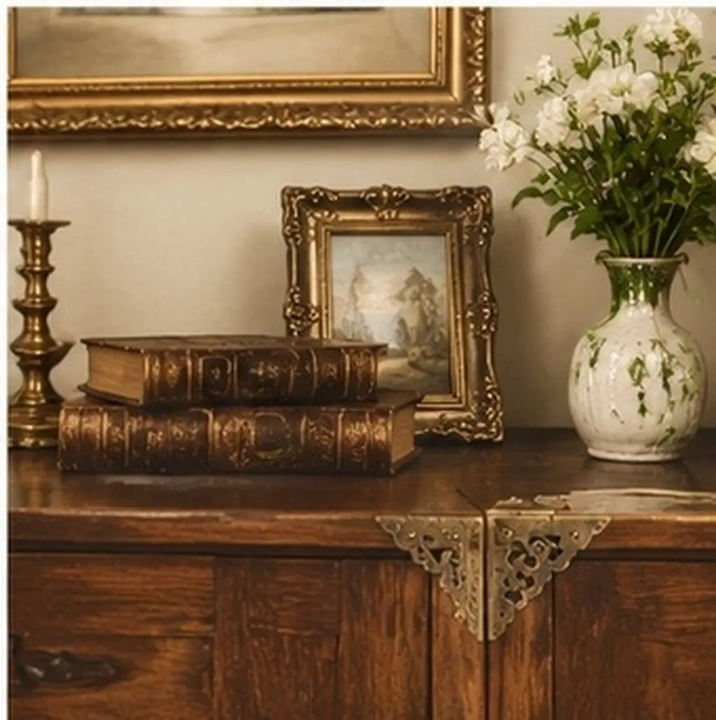 12Pcs Bronze Decorative Corner Guards European Style Hollow Carved Metal Corners Furniture Boxes Bookshelf Protection