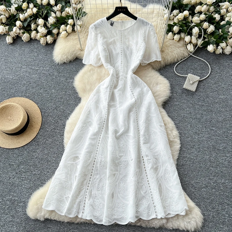 

Summer 2025 Slim Elegant Long Dress French Retro Hollow Embroidery Waist Cinched Short Sleeved Dress for Women