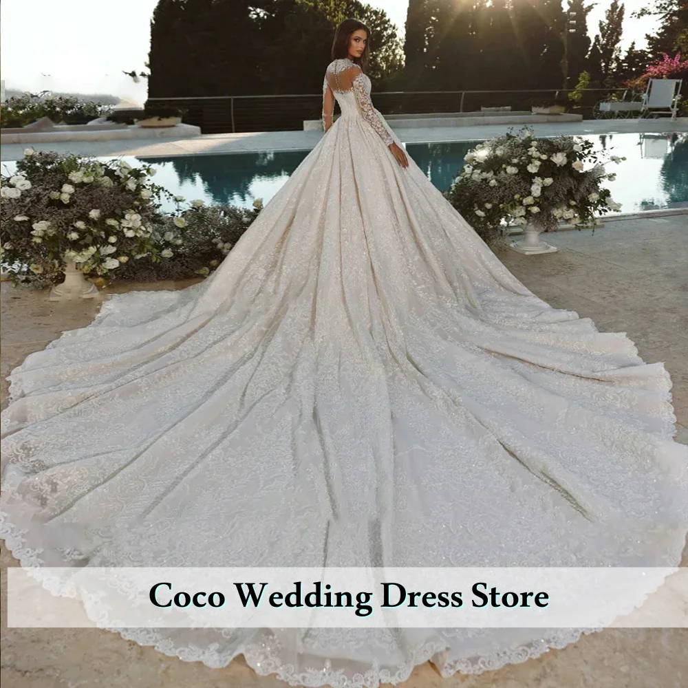 فساتين زفاف فاخرة مخصصة الرقبة العالية كم طويل مطرزة الكرة ثوب الدانتيل قطار مصلى مطرز ثوب الزفاف