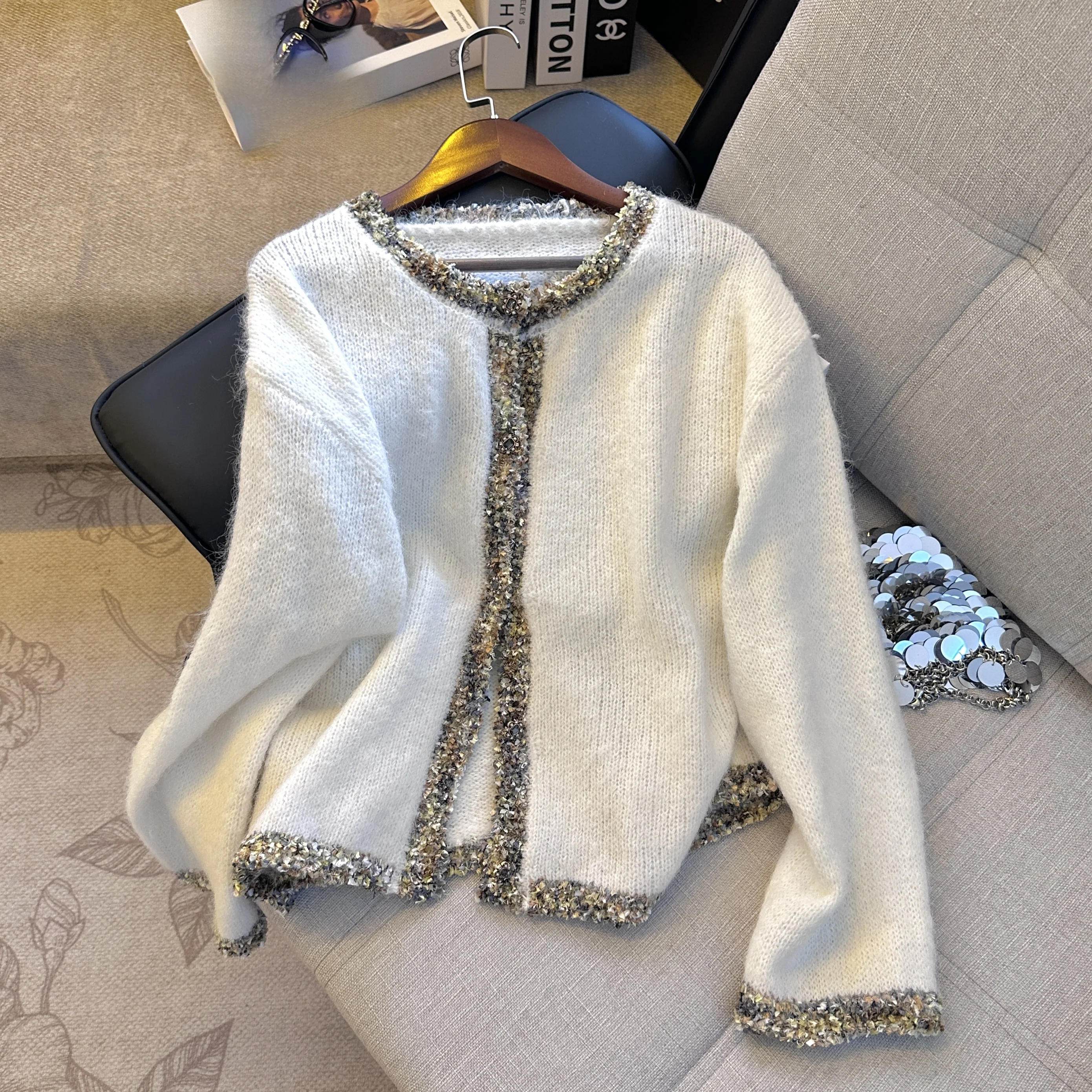 

Женский вязаный кардиган свободного кроя с кружевной отделкой, осенний стиль, круглый вырез, на пуговицах, повседневная верхняя одежда прямого силуэта