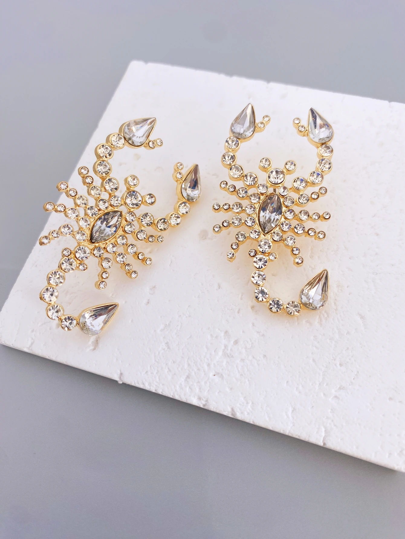 

Unique Design Scorpion Ear Studs, Exquisite Zinc Alloy Scorpion Earrings earrings for women
