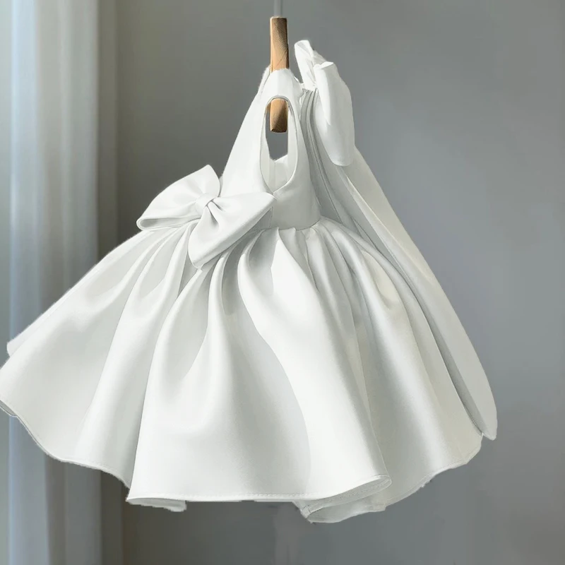 Weißes Blumenmädchenkleid aus Satin für Kleinkinder und Kinder für Hochzeit, erster Geburtstag, Zeremonie, Party, Prinzessin, Kommunion, Ballkleid für Mädchen im Alter von 1–14 Jahren – Detail 13