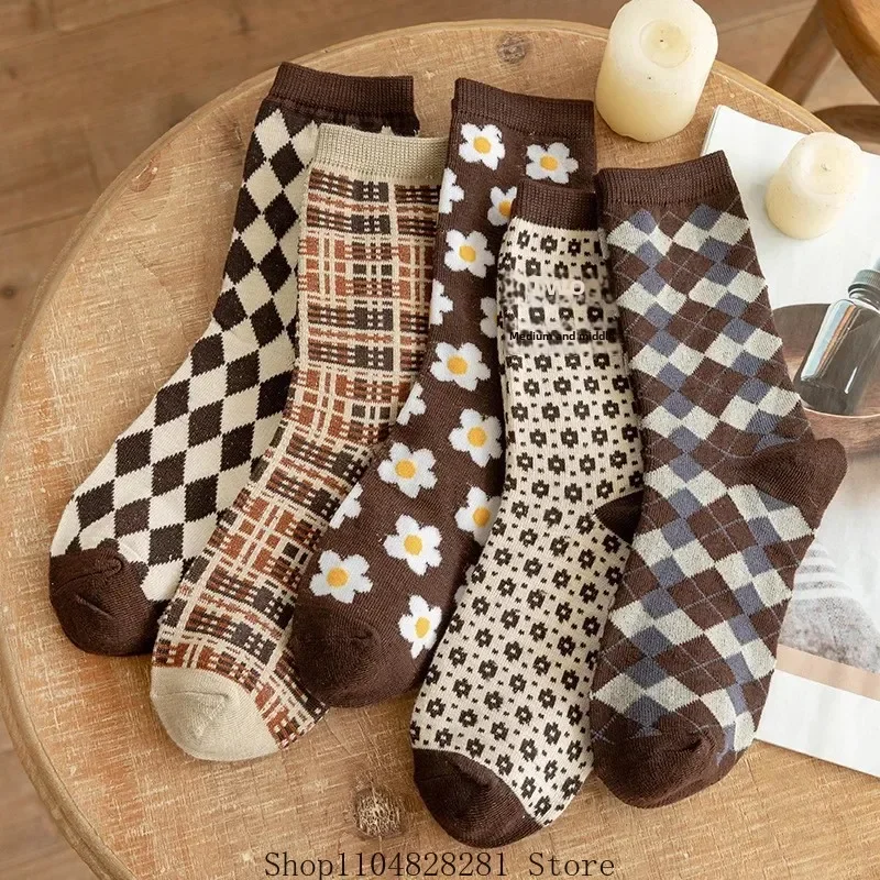 2025 الرجال والنساء الخريف والشتاء الرجعية الجوارب الصغيرة الساق القهوة الملونة Insargyll الجوارب العصرية جوارب قطنية بريطانية