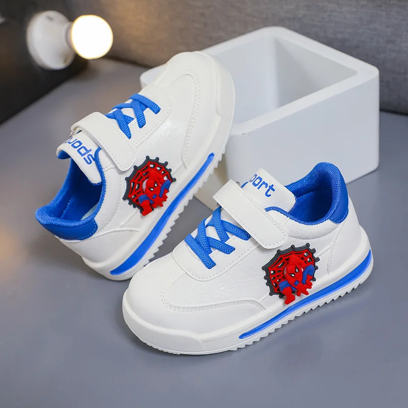ديزني سبايدرمان 2025 أطفال أحذية رياضية من الجلد الأطفال ربيع الخريف في الهواء الطلق موضة مريحة تنفس احذية الجري غير رسمية