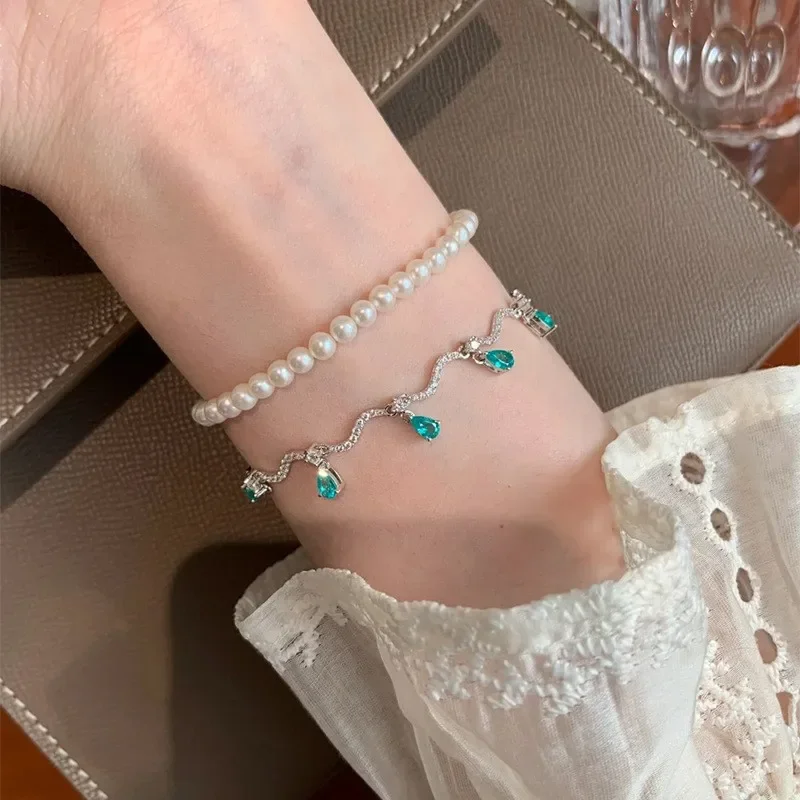 Small Fresh Blue Diamond Water Drop Bracelets for women Light Luxury Retro Sparkling Wave bangles Engagement Fine Jewelry