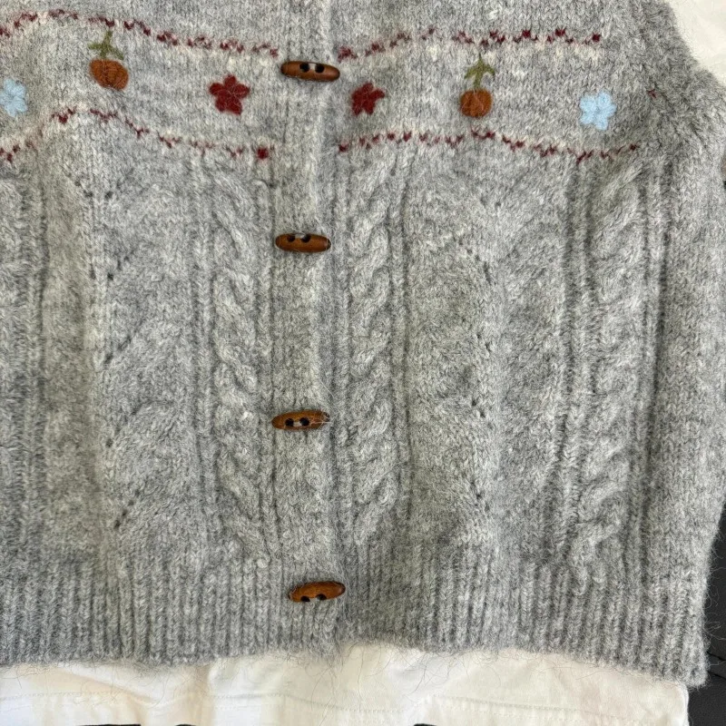 Retro Jacquard Knitted Vest Women Autumn Winter Overlap Sweet Waistcoat Tops 2025 Fashion Sleeveless Sweater Cardigan