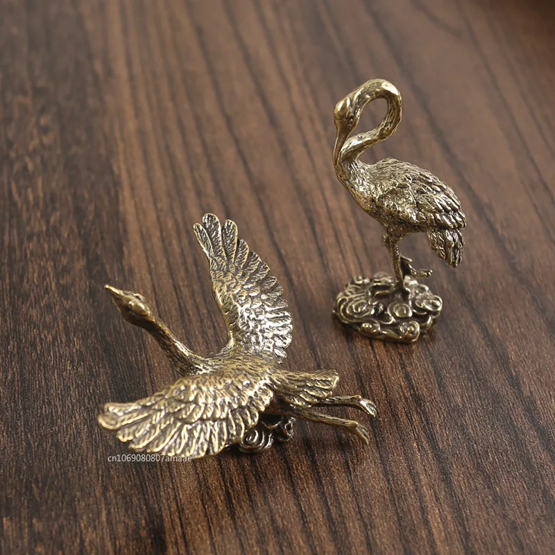 1pc mini estatuetas de guindaste de bronze miniaturas ornamentos de mesa decorações da sala estar artesanato acessórios pequena estátua animal