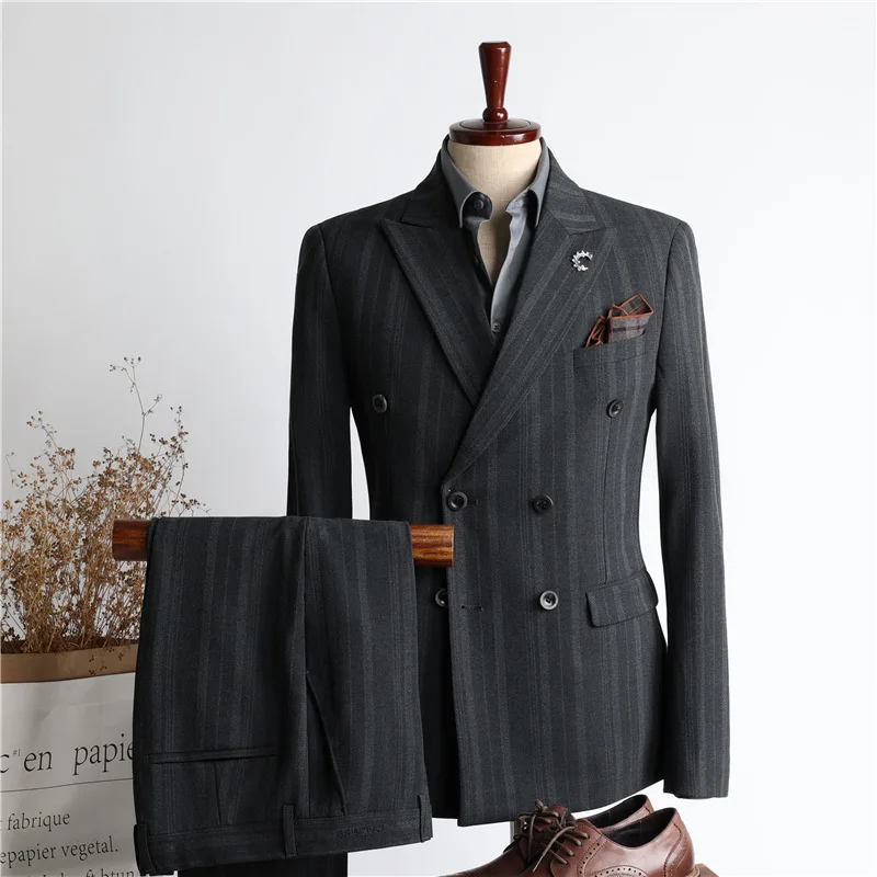 (17) Customized Double-breasted Suit British Style Slim Men's Three-piece Wedding Groom Suit