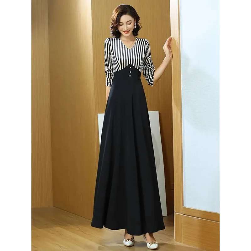 

Fake Two Ladies' Temperament Slim Comfortable Dress Big Swing Spring Autumn 2024 New Long-Sleeved Waist Mopping Ultra-Long Skirt