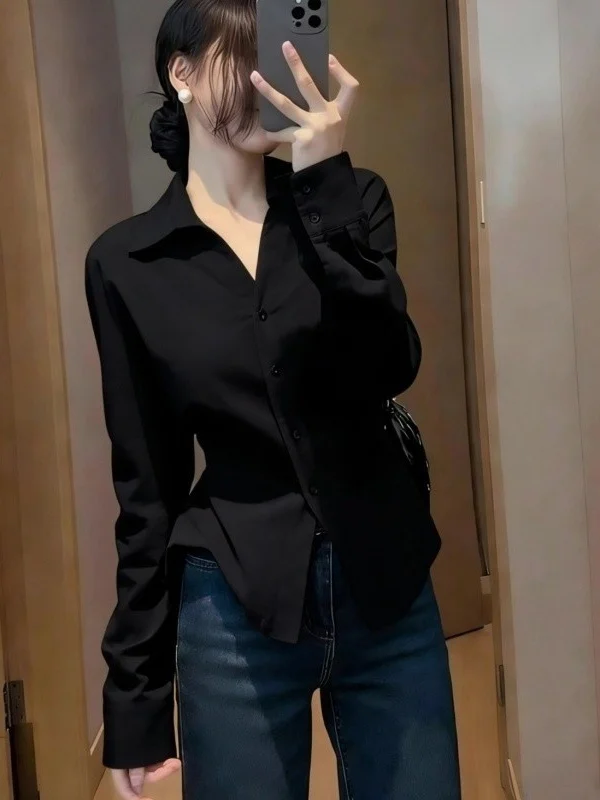 

Faionable Bla Long Sve irt Waist Cinched Commute Daily Wear Spring 2026 New Sle Versatile Retro Sle Knitted Top