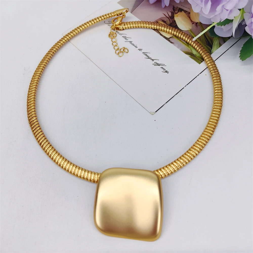 ESALE Dubai Gold Plated Jewelry Set Collar Necklace Drop Earrings Bracelet Ring African Bridal Wedding Party Gifts