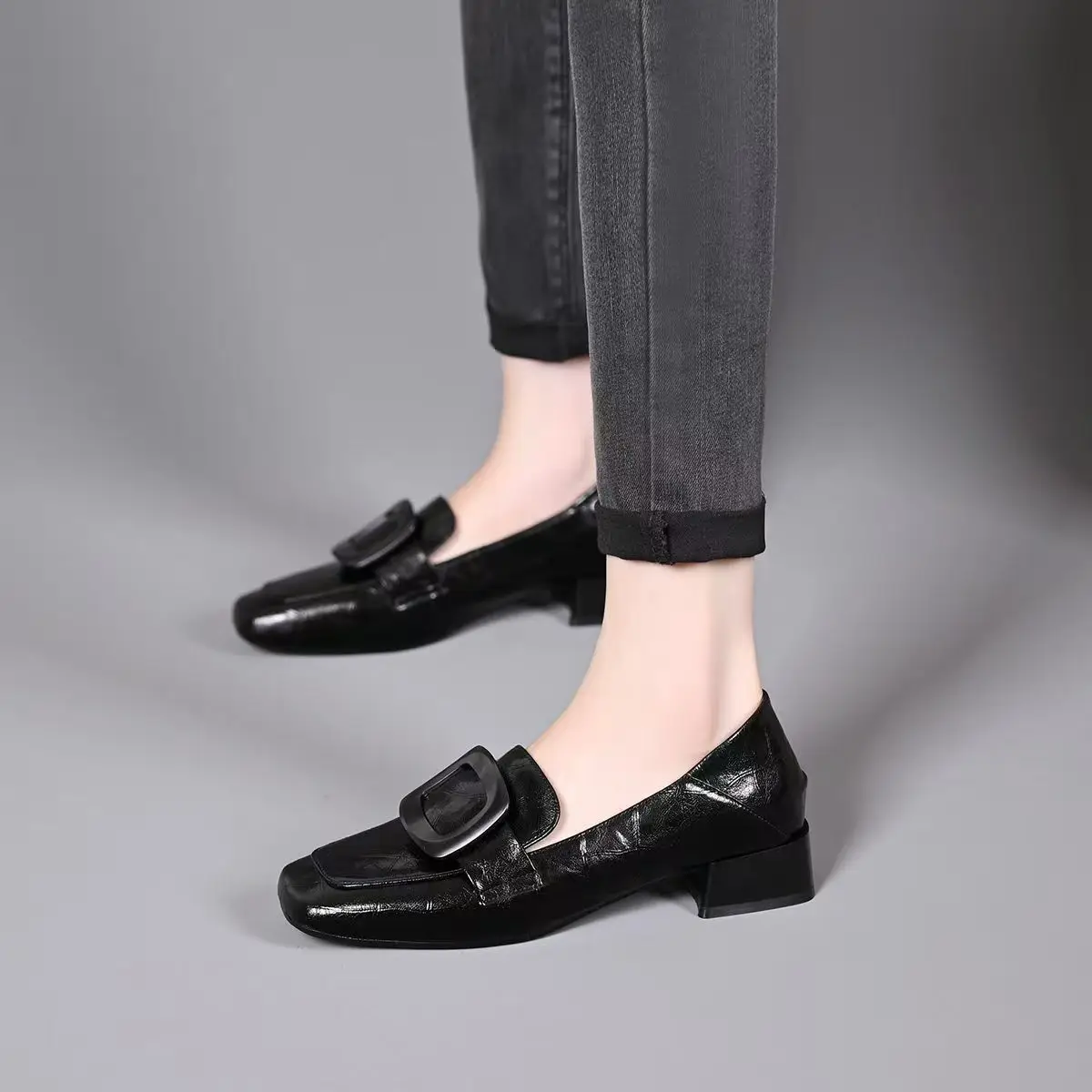 

2026 New Fashion Women's French Loafers Vintage Elegant Square Toe British Slip-On Soft Leather Deep Cut Shoes