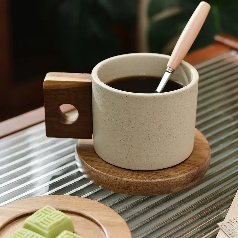 Home Office Wooden Pallet Ceramic Cup High-grade Exquisite Design Anti-ironing Handle Coffee Mug with Spoon