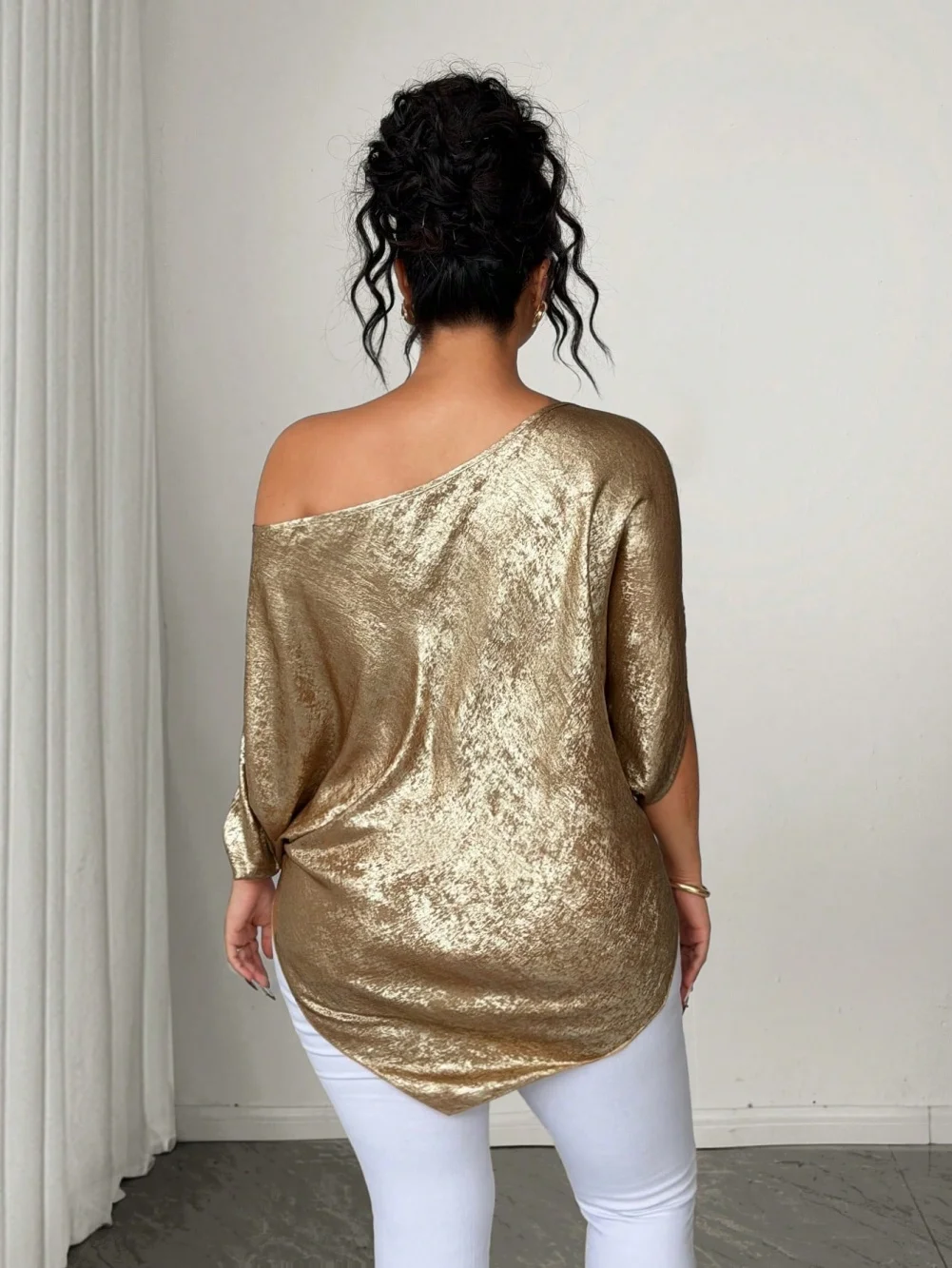 Elegant Asymmetric Shoulder Twisted Waist Design Women's T-shirt Fashion Irregular Top for Ladies