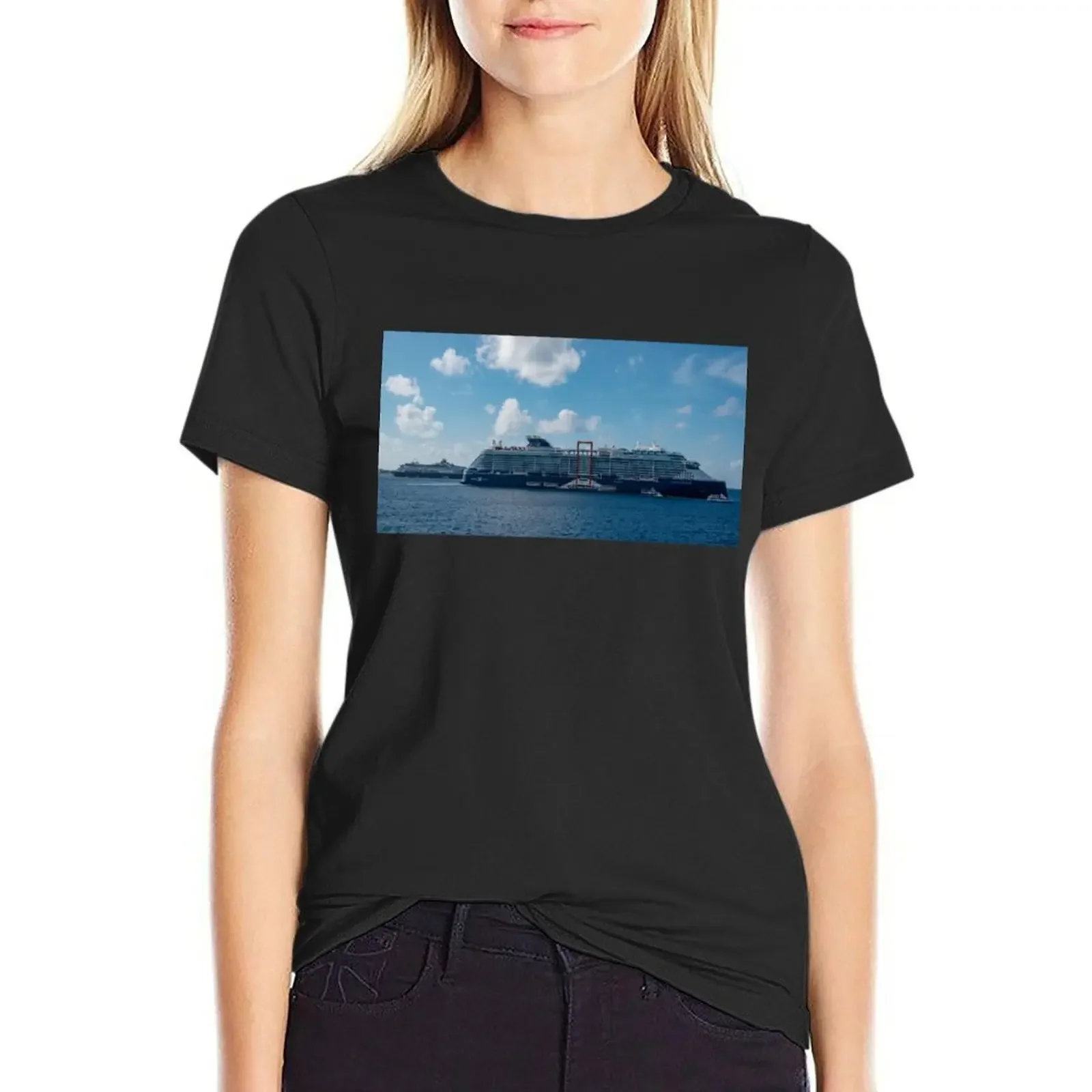 

The Celebrity Edge and the Holland America Veendam off Grand Cayman T-Shirt summer tops Blouse tops for Women