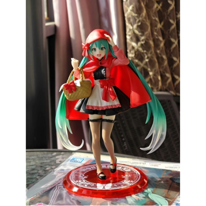 在庫ありタイトー初音ミクワンダーランドフィギュア赤ずきんちゃん-pvc-18-センチメートルアニメアクションフィギュアモデルコレクションおもちゃ