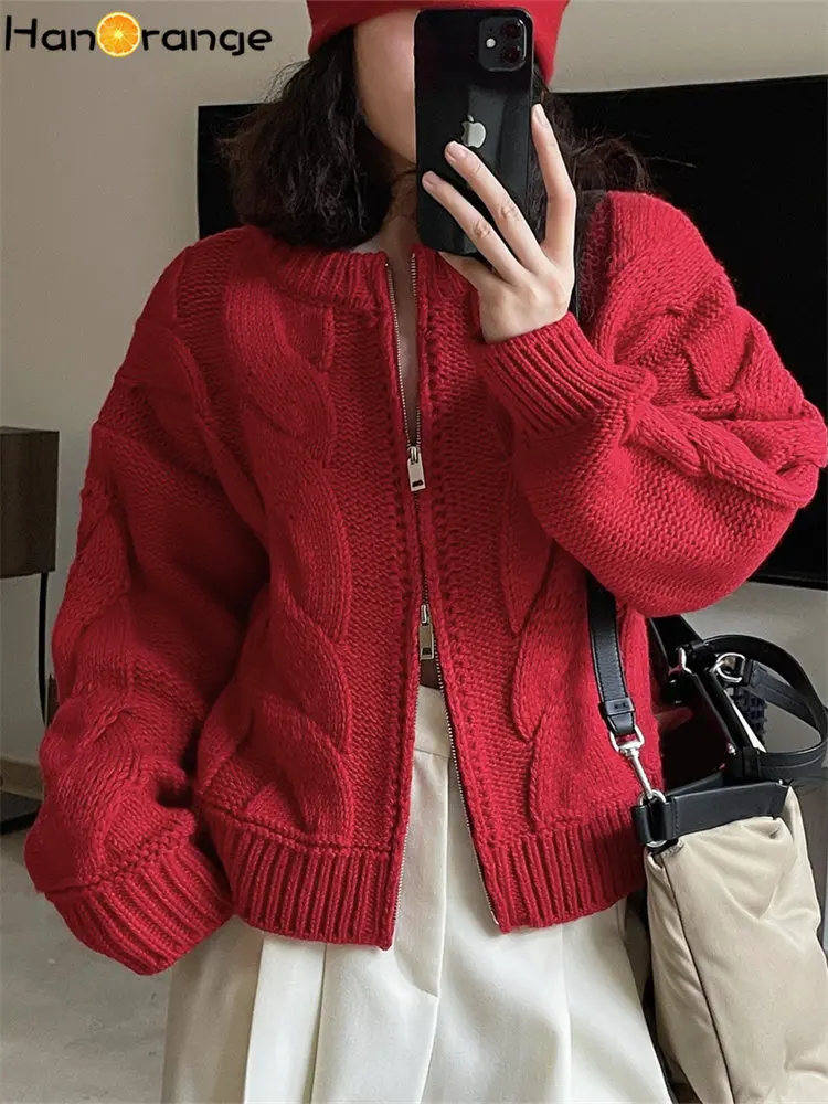 HanOrange 2024 Early Spring Lazy Twisted Collar Zipper Sweater Women Loose Comfortable Knitted Cardigan Female Red/Milk White