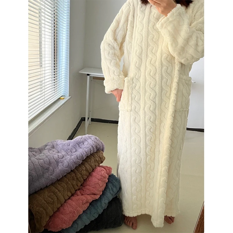 Thicken Coral Velvet Winter Women\'s Nightgown Long Night Dress Pajamas Women Sleepwear Nightgowns Warm Home Clothes Nightwear