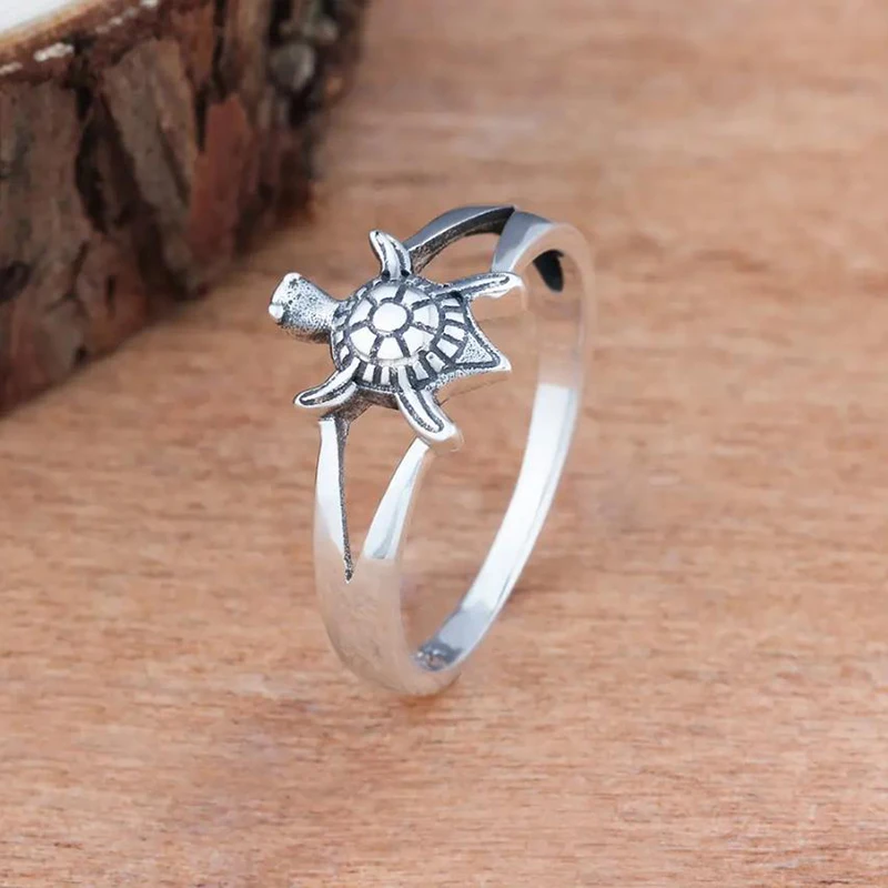 Vintage Sea Turtle Hollow Rings for Women Fashion Simple Cartoon Animals Finger Ring Party Jewelry Accessories