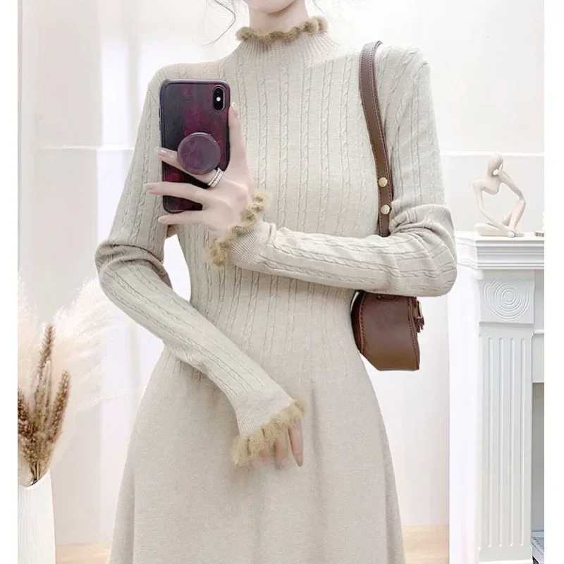 Fashionable women's ear fringed Fried Dough Twists wool dress in autumn and winter, new waist closing, slim knit bottoming dress