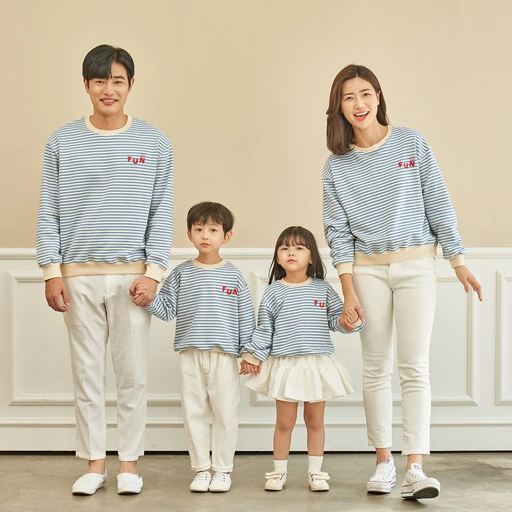 Family Matching Sweatshirts Mother Daughter Sweatshirt Son Dad Clothes Parent-Child Matching Hoodie Kids Tops Mom Baby t Shirt