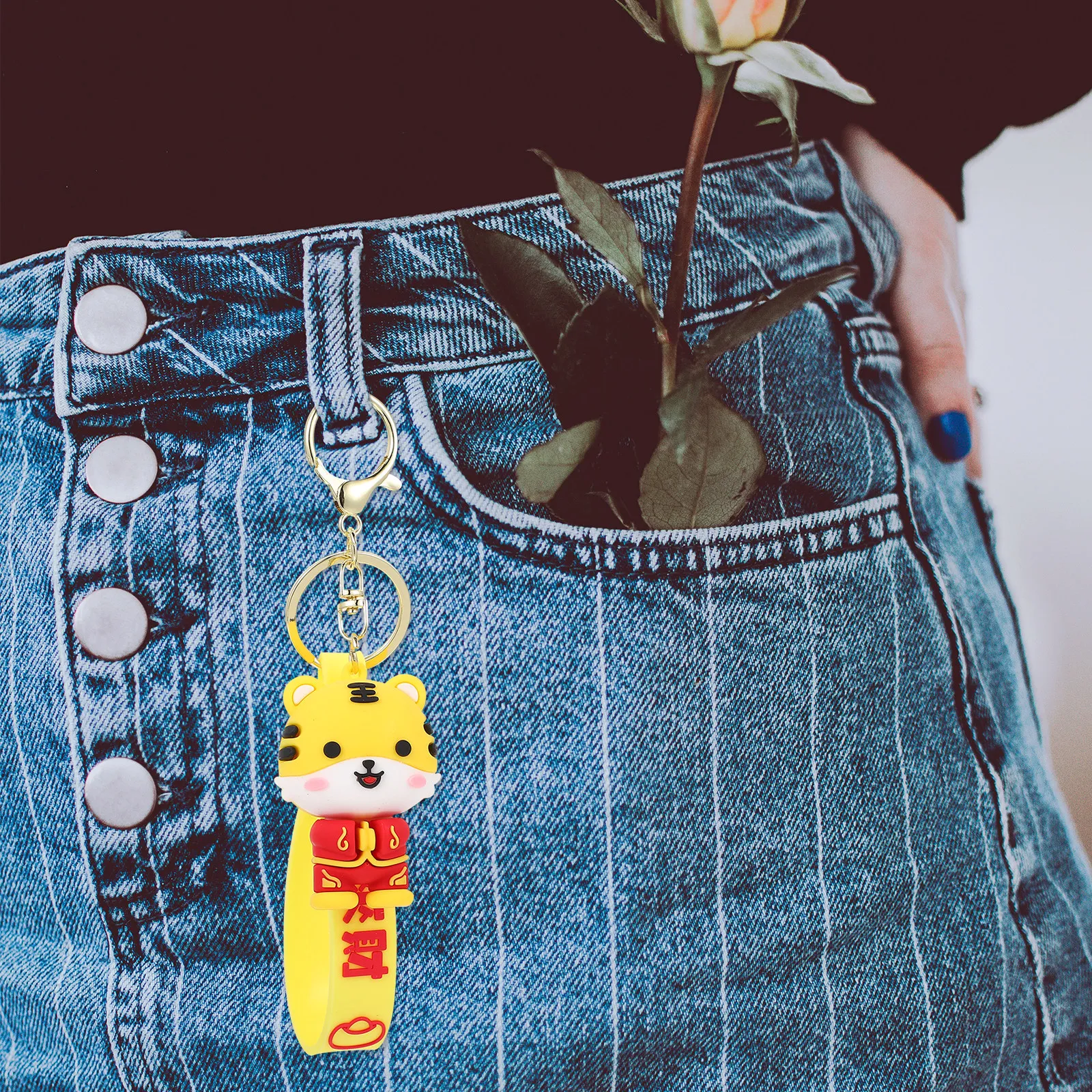 

Cartoon Tiger Keychain Pendant Lovely Bag Hanging Decoration for Kids Friends New Year Gift Tiger Shaped Key Chain Festive Bag