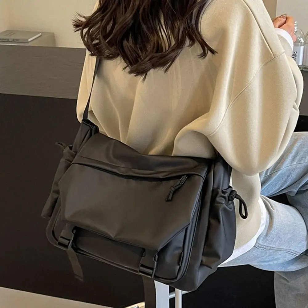 

Solid Color Nylon Crossbody Bag Waterproof Oxford Cloth Messenger Bag Large Capacity Multifunctional Short Distance Travel Bag