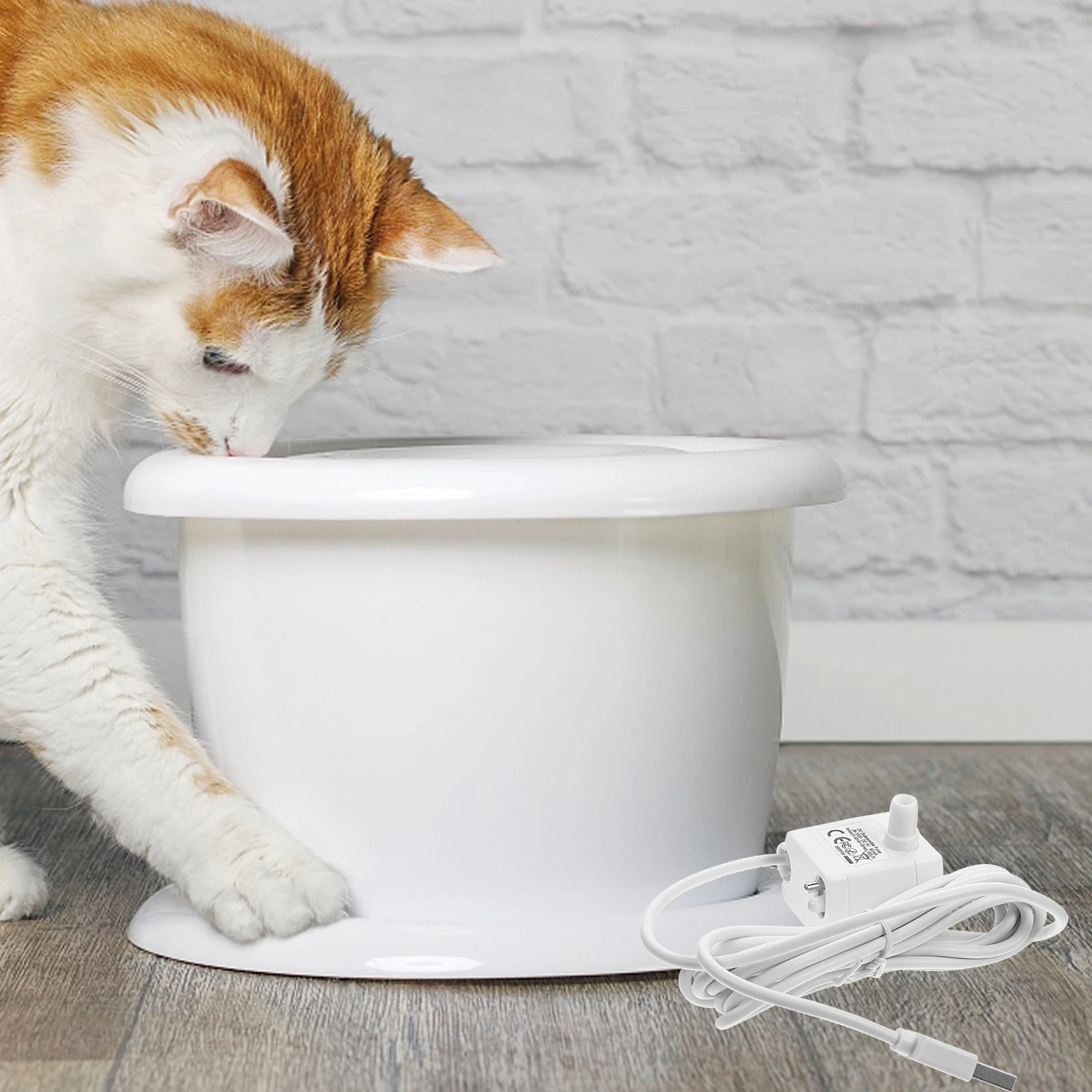 

Pet Water Dispenser Pump Replacement Mini Submersible Pump for Cat Fountain USB Resistant Suitable for Home and Pet