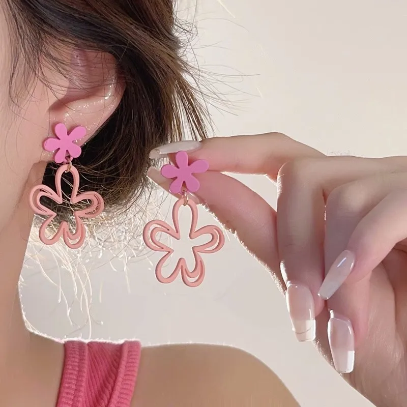 Sweet Pink Flower Women\'s Earrings Double-layers Hollow Floral Pendants Hanging Earrings for Female Korean New Fashion Jewelry