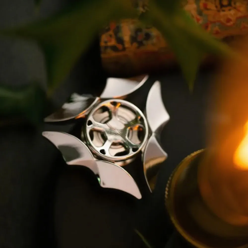 YIJIE EDC Medusa Three-Bladed Fidget Spinner Anti-stress Toys Novelty Toy Handling Feel Metal Fidget Toy