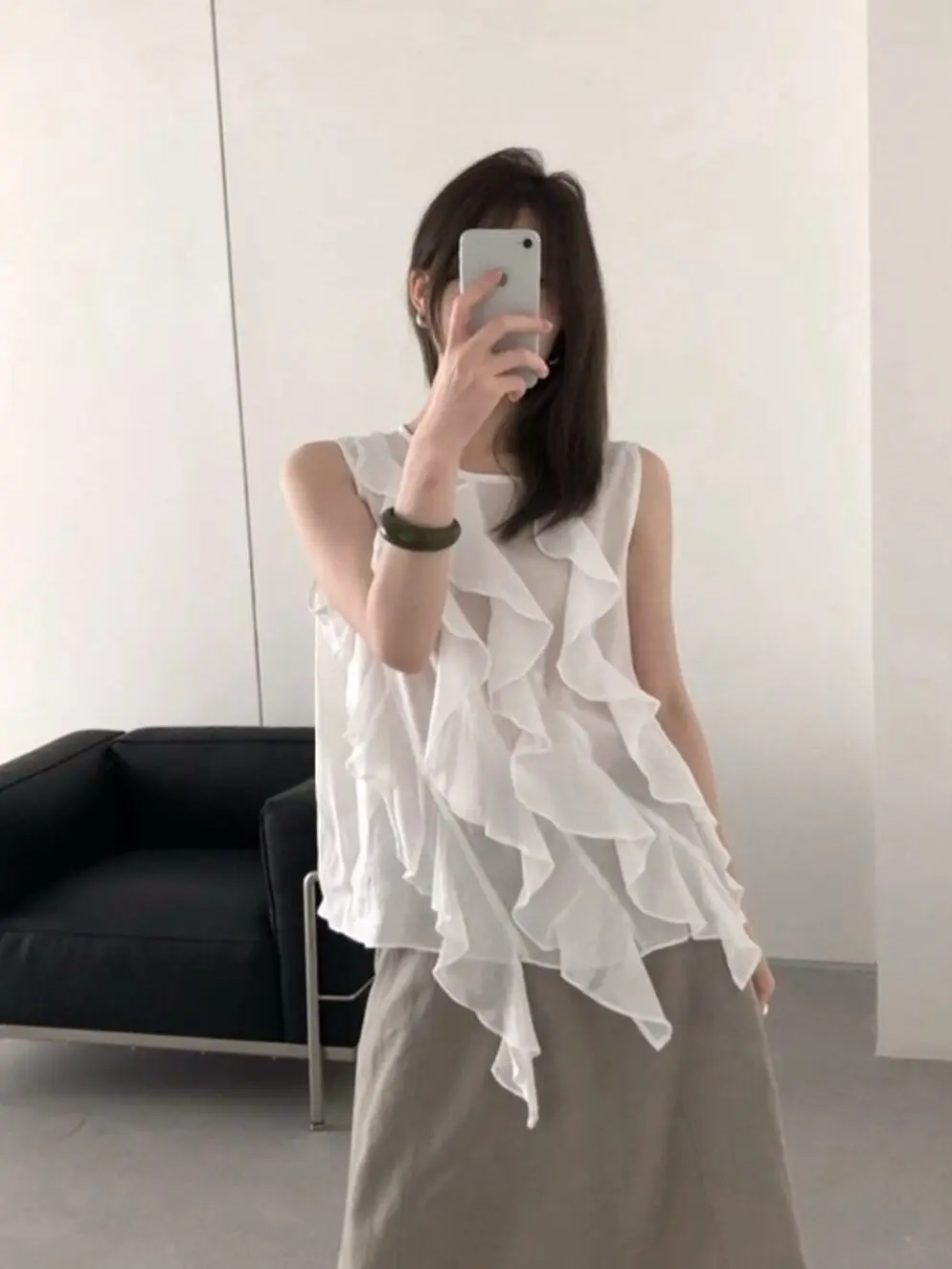 

Lilian Seven Meter Flax Rayon Sleeveless Draped Atmosphere Slimming Shirt Stylish Casual Women's round Neck Top A9453