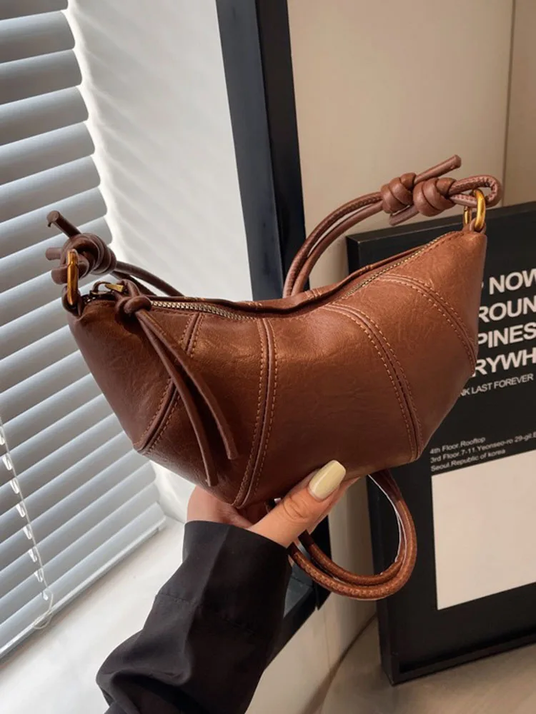 

New Korean Women Shoulder Crossbody Bag Simple Casual Solid Large Capacity Travel Commuting Girl Fashion Hobo Croissant Bag 2025