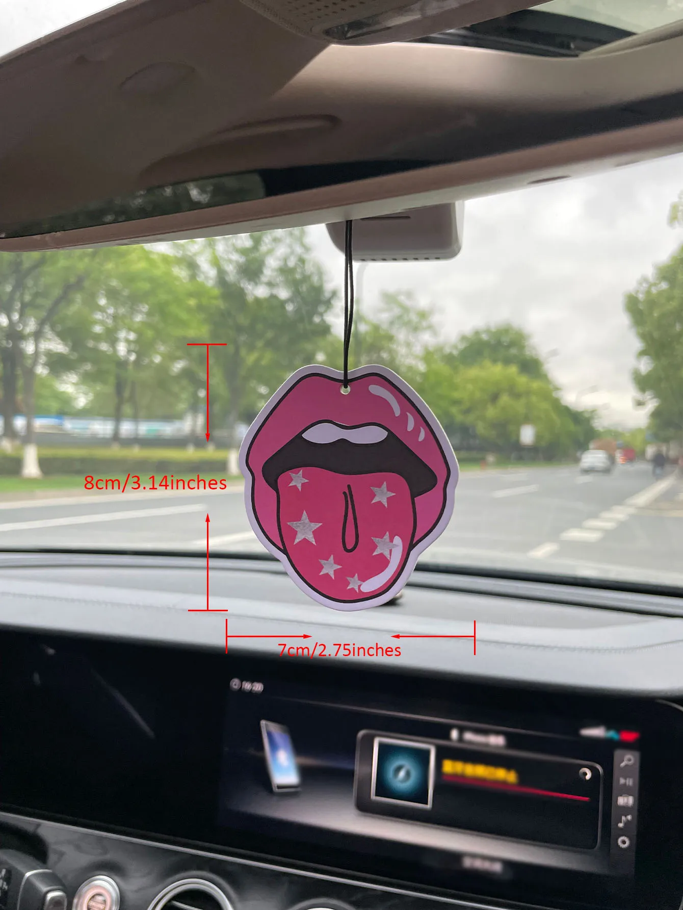 Pink Lips, Intercontinental Fresh Scent, Five-Star Neutral Car Perfume and Non-Toxic Air Freshener |   Natural Essential Oils and Aromatherapy Scent Tablets (Noroili/Grapefruit/Cedar) |   Hanging Type and Dual-Purpose with Vent Clip |   Long-Lasting Fragrance for 60-90 Days |   Deodorize and Purify the Air |   Suitable for Use in Cars, Homes, Wardrobes, and Bathrooms. |   Same Fragrance as the One Sold in the Store