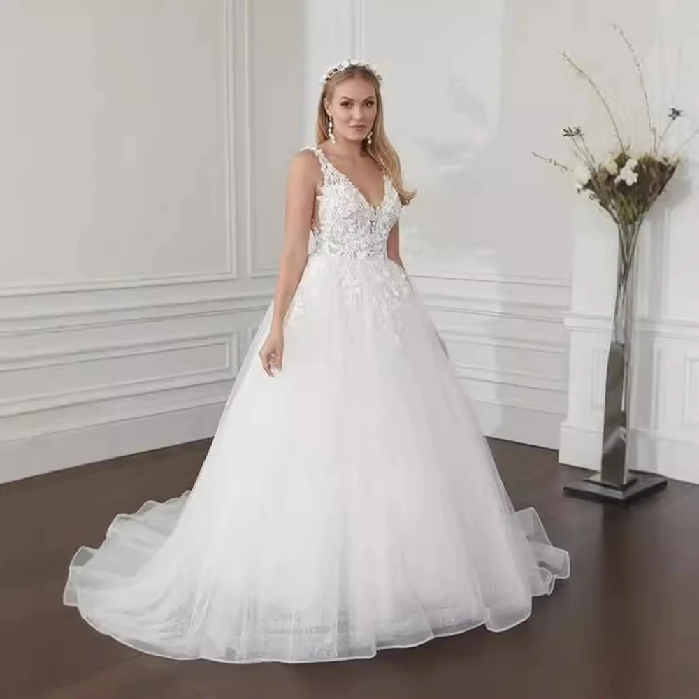 Customized A Line Women Wedding Dresses V Neck Court Train Appliques Backless Bridal Gowns robe de mariée