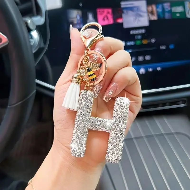 Glitzernder Strass-Schlüsselanhänger mit A-Z-Initialen, niedlicher Bienen-Anhänger, Quasten-Dekoration, personalisierte Geschenke für Autoschlüssel und Taschen – Detail 3