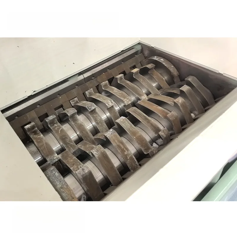 

Certified Automatic Double Shaft Shredder For Car Tires & Wooden Pallets Continuous Feeding System Gear Core Components