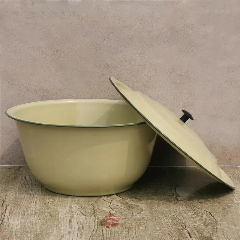 Vintage Enamel Mixing Bowl With Lid Large Capacity Deep Enamel Basin Dough Mixing Food Storage Bowl 30cm/33cm